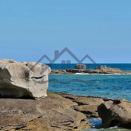 Souvenir Du Guil: Seaside With Garden In Holiday home *