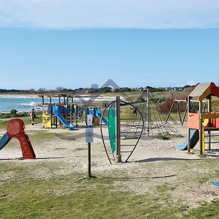 Souvenir Du Guil: Seaside With Garden In
