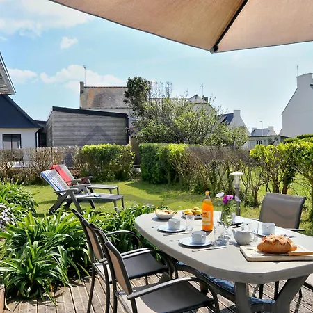 Souvenir Du Guil: Seaside With Garden In Holiday home Guilvinec