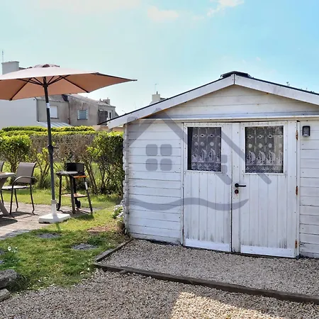 Souvenir Du Guil: Seaside With Garden In Holiday home
